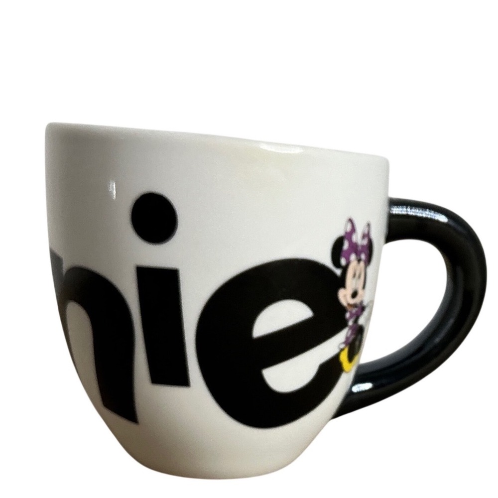 Disney Parks Minnie Mouse " Minnie " Coffee Mug‎ Purple Interior Black Handle